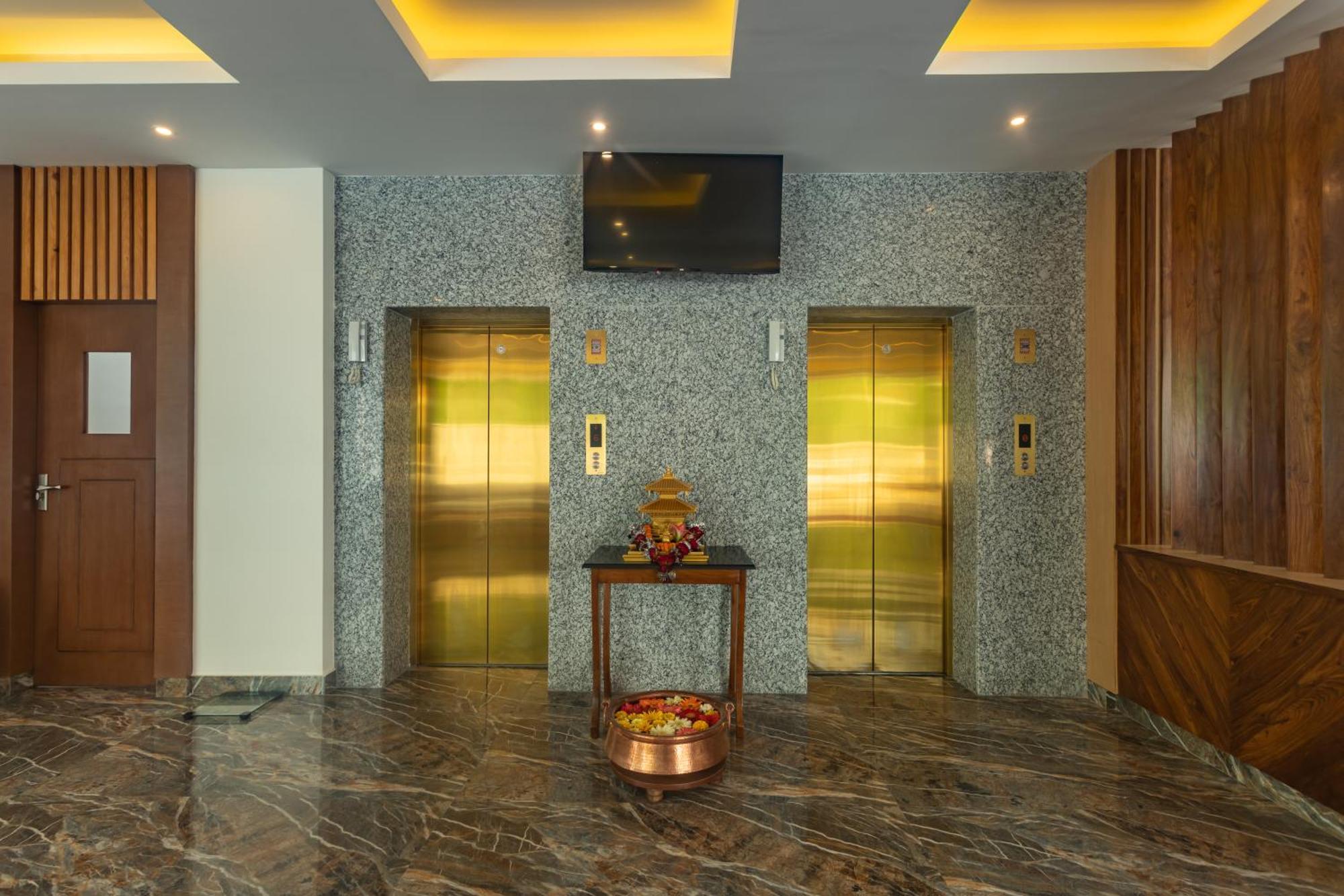 Hotel Crystal Pashupati Kathmandu Exterior photo