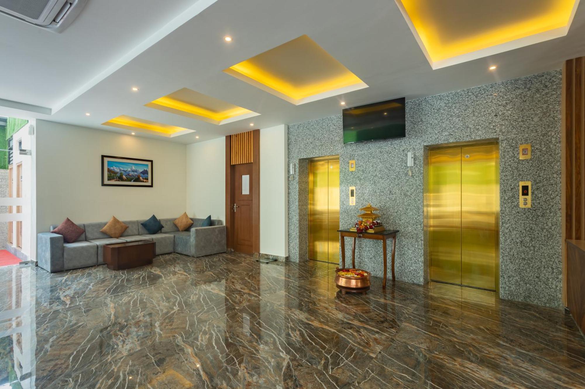 Hotel Crystal Pashupati Kathmandu Exterior photo