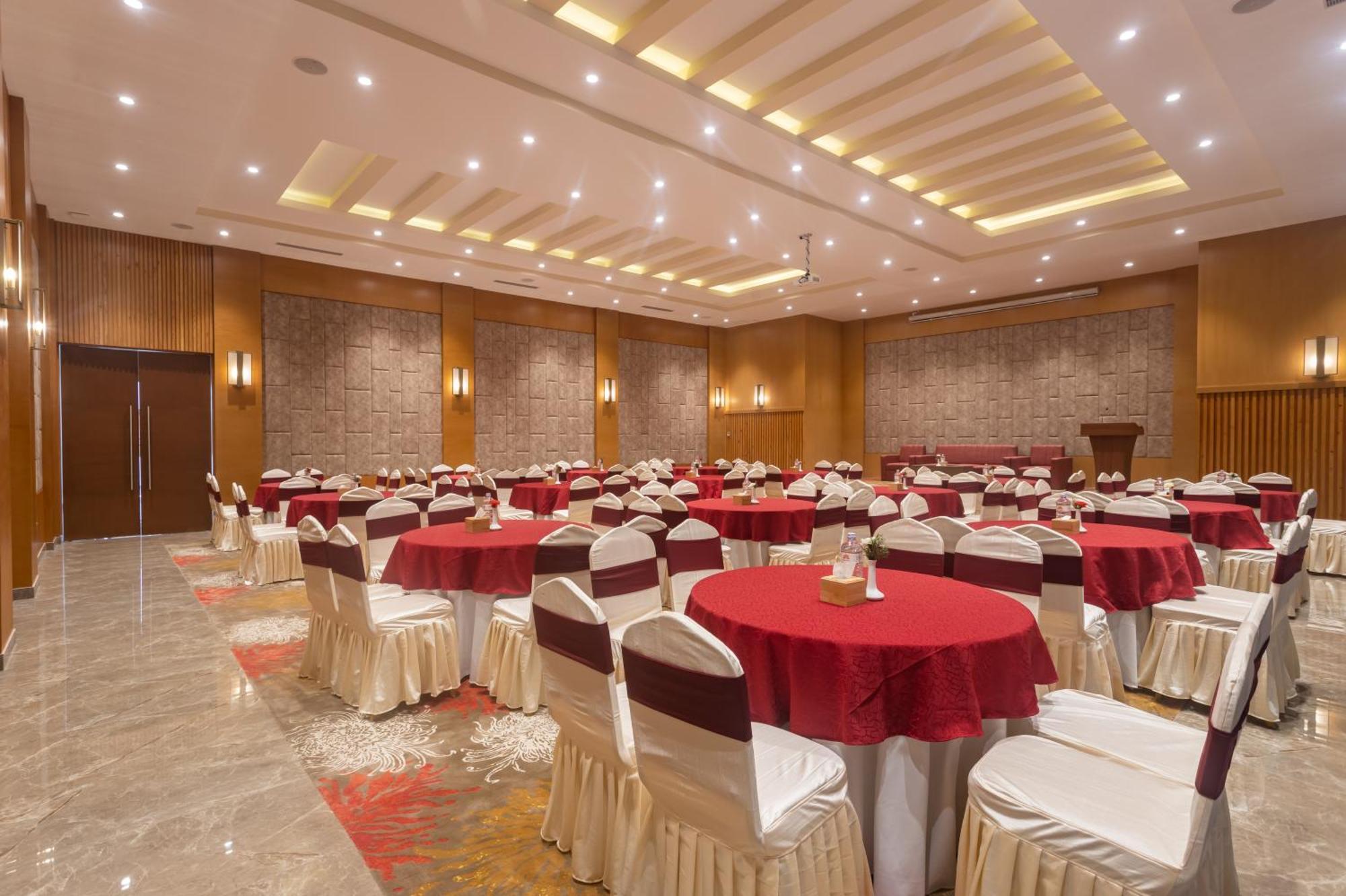 Hotel Crystal Pashupati Kathmandu Exterior photo