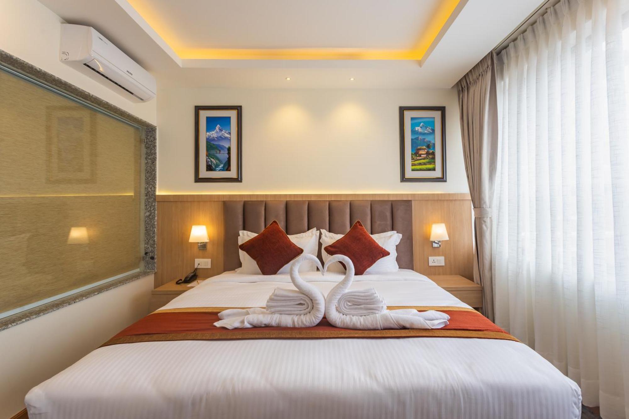 Hotel Crystal Pashupati Kathmandu Exterior photo