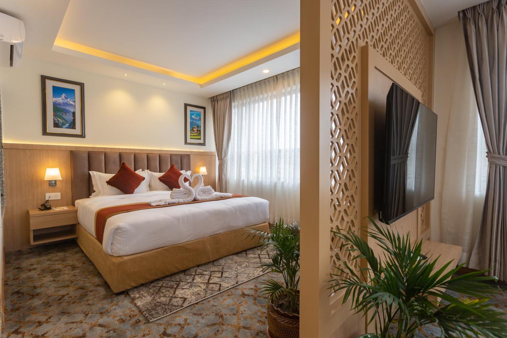 Hotel Crystal Pashupati Kathmandu Exterior photo